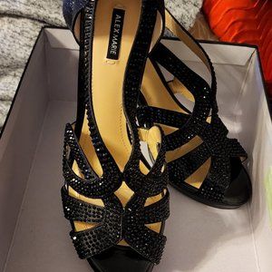 New in Box! ALEX MARIE 'DAYTEN' 3" HEELS Size 9.5M